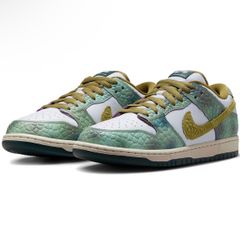 ALEXIS SABLONE × SB DUNK LOW PRO QS CHAMELEON "WHITE AND PACIFIC MOSS"   ナイキ SB ダンク ロー プロ オイル グリーン × アレクシス・サブローン  HJ3386-300