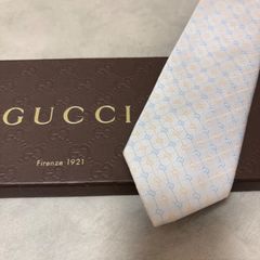 美品 GUCCI グッチ シルク 100％ ホワイト 白 G柄 254-703