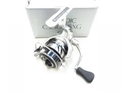8日17時まで出品　23ストラディック　C2500SXG シルバー シマノ(SHIMANO) スピニングリール 23 ストラディック C2500SXG