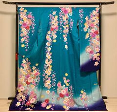 【正絹振袖・仕立上り品】 訳あり大特価！　⚠️振袖単品です