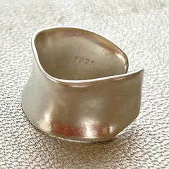 新品【 シルバーリング 】 ウェーブ シルバー アクセサリー 指輪 メンズ レディース シンプル おしゃれ ヴィンテージ ビンテージ アンティーク S925刻印 Silver Plated フリーサイズ プレゼント 贈り物 記念日 【残りわずか！早いもの勝ち】