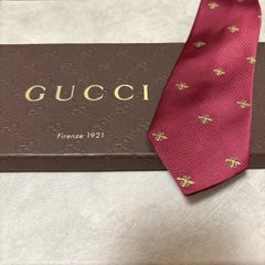 美品 GUCCI グッチ シルク 100％ レッド 赤 蜂柄 ハチ Bee 254-678