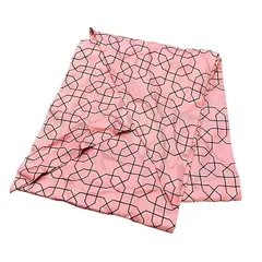 マルニ MARNI 美品 シルク ストール 幾何学模様 イタリア製 薄手 ピンク IBO70のサムネイル