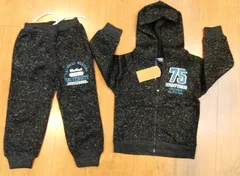 【新品】秋冬向けトレーナー上下セット　100cm
