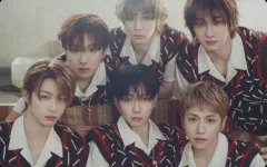 【中古】コレクションカード(男性) BOYNEXTDOOR/集合(6人)/CD「BOYLIFE」UNIVERSAL MUSIC STOREメンバーソロジャケット盤全6形態セット特典集合フォトカード