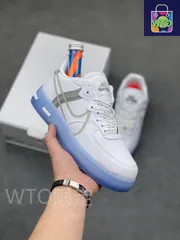 ?? お値下げしました??即購入新品箱付?? ナイキ NIKE AIR FORCE 1 REACT QS  ナイキ