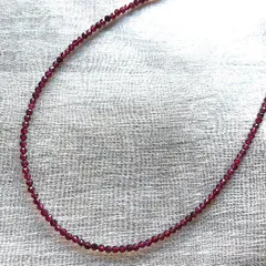 極小粒のガーネットネックレス チョーカー 35cm 38cm 40cm 金属アレルギー対応 1月誕生石 形状記憶ワイヤー