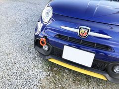 [牽引フック]アバルト595_2015年～/シリーズ4(フロント)用レーシングフック(可倒タイプ)