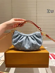 【今日特価】Louis Vuitton（ルイ・ヴィトン）Pochette Valley デニム バッグ 送料無料 割引価格で入手可