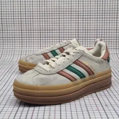 adidas(アディダス) ガゼル ゴールド スニーカーズ 225_