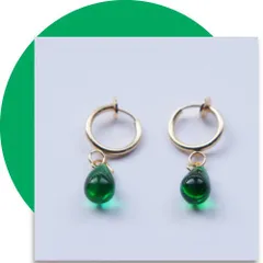 エメラルドグリーン／青緑色　フープイヤリング＊ドロップビーズ　EG2203HRG