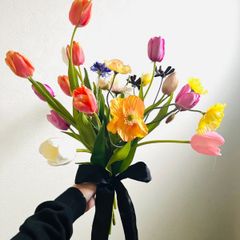 カラフルなチューリップMIXブーケ ブートニア付　ウェディングブーケ　アーティフィシャルフラワー　造花　チューリップ　ポピー
