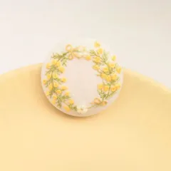 ミモザの刺繍ブローチヘアゴム②