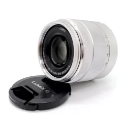 大幅値下パナソニック F4.0-5.6/100-300 MEGA O.I.S 大幅値下パナソニック F4.0-5.6/100-300 MEGA O.I.S