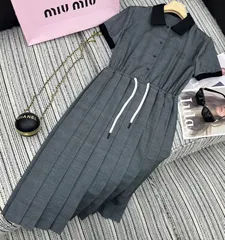2024年最新】miu miu ワンピースの人気アイテム - メルカリ