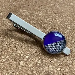 t202　幾何学模様　パープル　タイピン  ネクタイピン