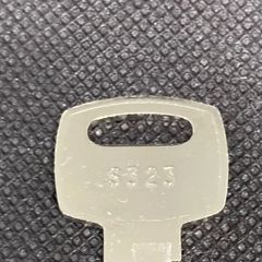 オフィス家具　鍵　中古　ダイヤ（オフィスメーカー共通）　S323　書庫　ロッカー　メーカー純正