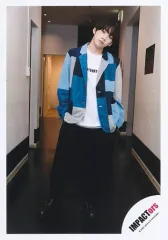 【中古】生写真(ジャニーズ) IMPACTors /基俊介/全身/「Summer Paradise 2022」グッズオフショット/公式生写真