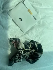 2025年最新】Vivienne Westwood レディース バンダナ・スカーフ