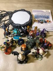 スカイランダーズ 42 個 とポータル1個 スカイランダーズ 42 個 とポータル1個 Skylanders 42 Pieces