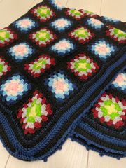 ハンドメイド☆ マルチカバー かぎ針編み 毛糸モチーフ - メルカリ ハンドメイド☆ マルチカバー かぎ針編み 毛糸モチーフ - メルカリ
