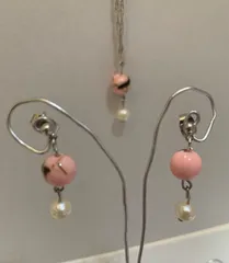 天然石アクセサリー　ピンクハウライト　淡水パール　ピアスとネックレスのセット