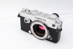 843ショット！新品級 ★ OLYMPUS ミラーレス一眼 PEN-F Body SLV