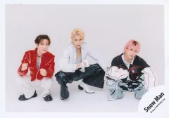 【中古】生写真(STARTO) Snow Man/ラウール・渡辺翔太・佐久間大介/横型・全身/シングル「BREAKOUT / 君は僕のもの」MV＆ジャケ写オフショット/公式生写真