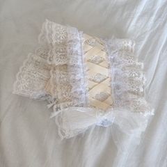 サエラヒスクローネクッション フリフリ系 - メルカリ