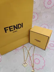 2025年最新】FENDI ネックレス ffの人気アイテム - メルカリ