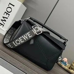 2024年最新】ロエベ LOEWE 美品の人気アイテム - メルカリ