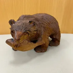 ◎【✨インテリア✨】熊の木彫り　工芸品　木工　職人　伝統　日本　ヴィンテージ　アンティーク　インテリア　家具　置き物　趣味　くま　クマ　bear レトロ　茶色　ブラウン　手作り　ハンドメイド　手芸　お土産　定番　動物　自然