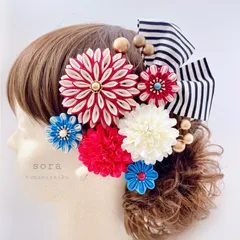 つまみ細工髪飾り【レトロモダン】赤×青　成人式　和装　七五三　着物　浴衣　卒業式