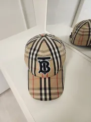 2025年最新】BURBERRY キャップの人気アイテム - メルカリ