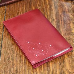 本革 ブックカバー 文庫本サイズ　飾り穴がお洒落【レッドレザー】【送料無料】赤