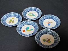 みりん様専用 松浦ナオコ うさぎとさくらんぼの絵皿 新品未使用 - メルカリ