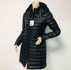 新品未使用★JOTT・ジョット VERO レディース ブランドアイコンワッペン フード付き シャイニーナイロン ダブルジップ ライトダウンコート(S相当)レディースダウンジャケット カジュアル ジャケット 秋冬物 アウター ブラック