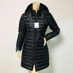 新品未使用★JOTT・ジョット VERO レディース ブランドアイコンワッペン フード付き シャイニーナイロン ダブルジップ ライトダウンコート(S相当)レディースダウンジャケット カジュアル ジャケット 秋冬物 アウター ブラック