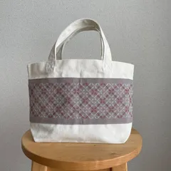 刺し子トートバッグ　斜め方眼/グレージュ　ハンドメイド　こぎん刺し　プレゼント　手提げ　マチ付き　キャンバストート　ミニバッグ　お弁当袋