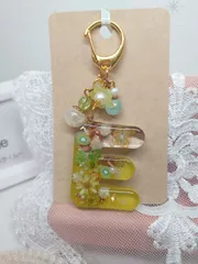 イニシャルキーホルダー