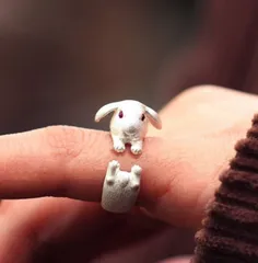 ウサギのリング フリー 赤目 おしゃれ かわいい ギフト ペア 卯 贈り物 贈りもの 新品 うさぎ ラビット