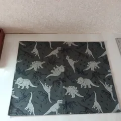 恐竜柄ランチョンマット39×49 大きめ1枚仕立て