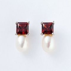 ガーネット　 freshwater pearl　ピアス ガーネットピアス　パールピアス  スクエアピアス