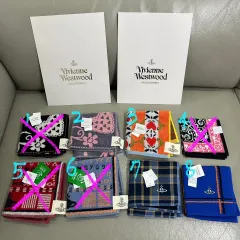 本物のファン向け激レアヴィヴィアンウエストウッドNINSDOL バンダナ