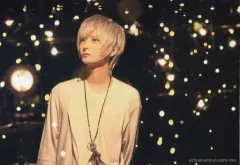 【中古】生写真(男性) まふまふ/横型・上半身・背景黒/CD「神楽色アーティファクト」(AZZS-90/AZZS-91/AZCS-1082)初回封入特典アーティストフォトカード