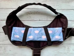 大型犬　ハーネスに付けるクールバンド　雲柄(青)