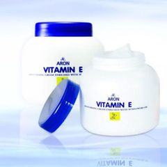 AR Vitamin E Moisturizing Cream 200ml