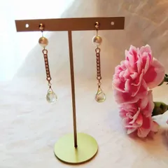 ハンドメイドピアス　しずく＆パールのバーピアス