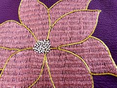 【刺繍ハギレ】刺繍入り・縮緬・解きハギレ・前帯部分・袱紗やバッグに