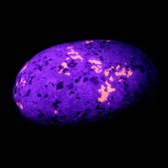 ユーパーライト 原石 74g 新種の鉱物 アメリカ ミシガン州産 1点もの 天然石 パワーストーン ブラックライト付き